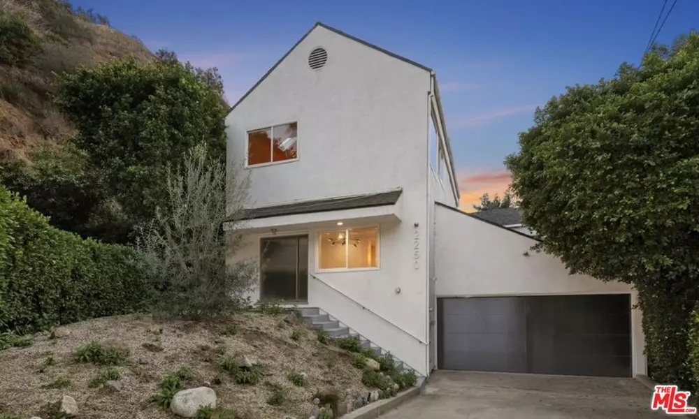 2250 Nichols Canyon RD, Los Angeles, CA 90046