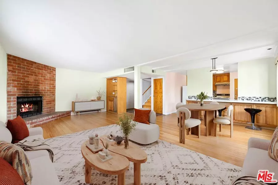 2412 Ocean AVE #2, Venice, CA 90291