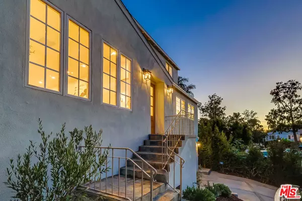 Los Angeles, CA 90064,10436 Cheviot DR