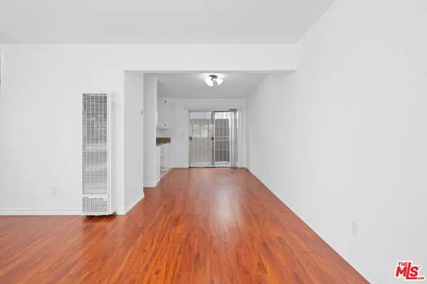 Los Angeles, CA 90016,2109 S Marvin AVE