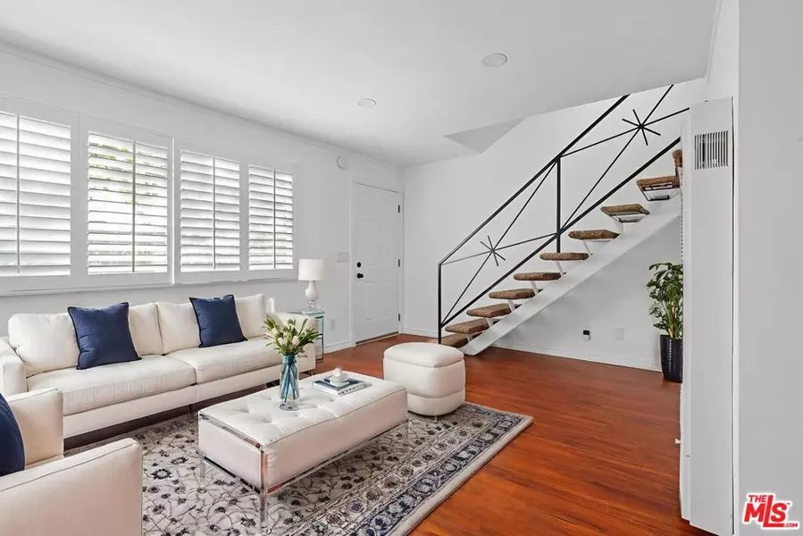 2109 S Marvin AVE, Los Angeles, CA 90016