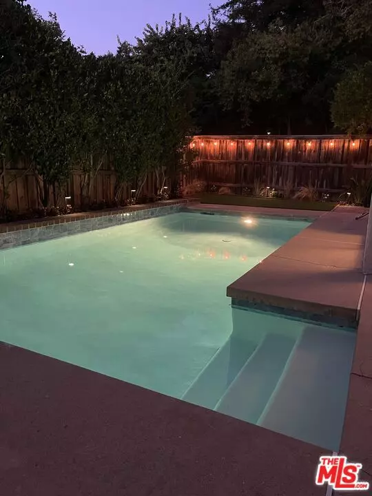 603 Racquet Club LN, Thousand Oaks, CA 91360