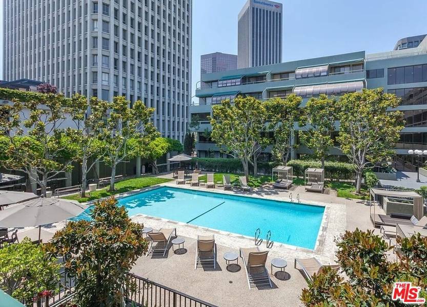 880 W 1st St #304, Los Angeles, CA 90012