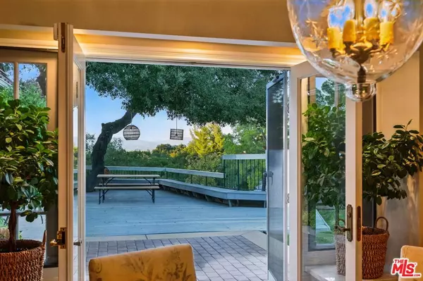 Calabasas, CA 91302,23731 Park Madrid