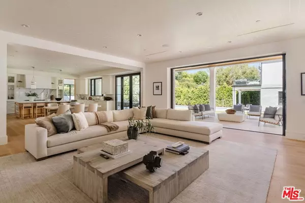 Los Angeles, CA 90049,13164 Boca De Canon LN