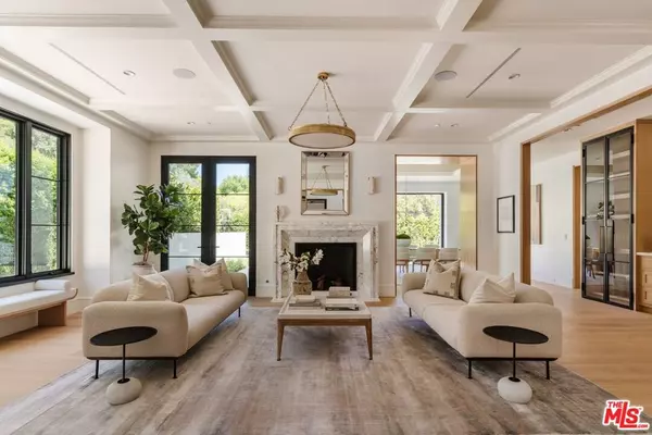 Los Angeles, CA 90049,13164 Boca De Canon LN