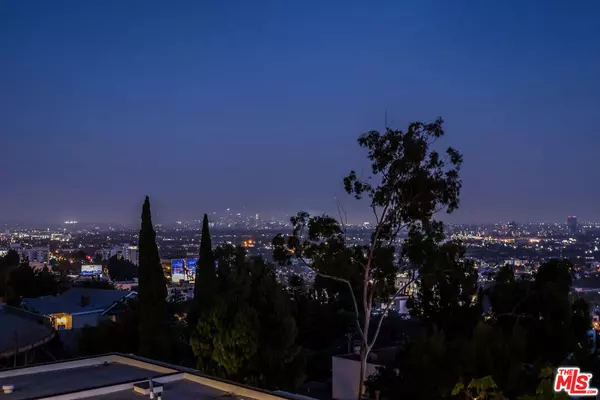 West Hollywood, CA 90069,1255 Hilldale AVE