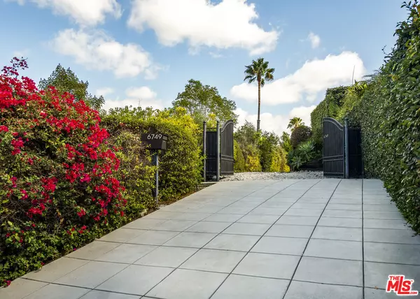 Los Angeles, CA 90068,6749 Whitley TER