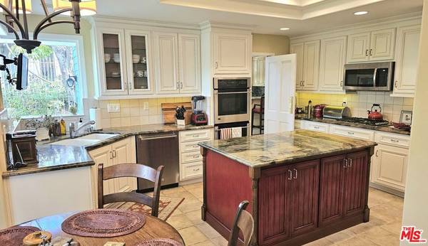 Rolling Hills Estates, CA 90274,43 Hillcrest