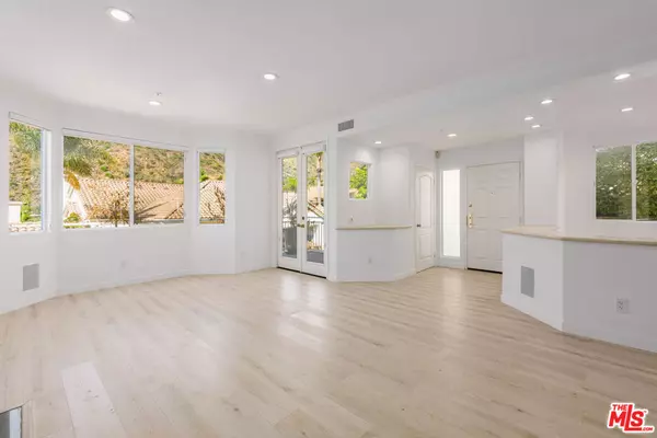 Pacific Palisades, CA 90272,668 Palisades DR