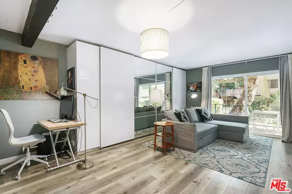 5460 White Oak AVE #A122, Encino, CA 91316