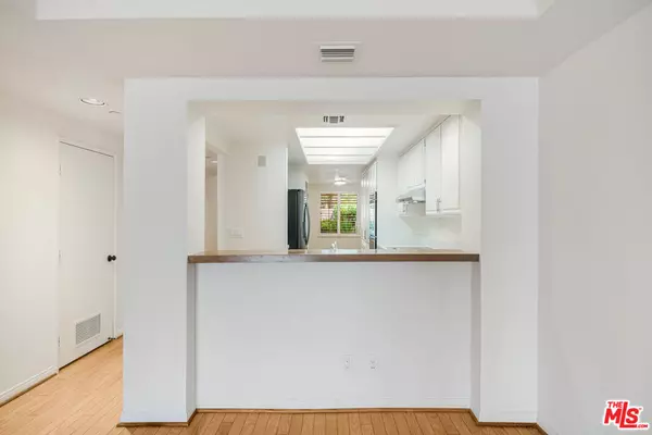 Santa Monica, CA 90405,110 Ocean Park BLVD #213