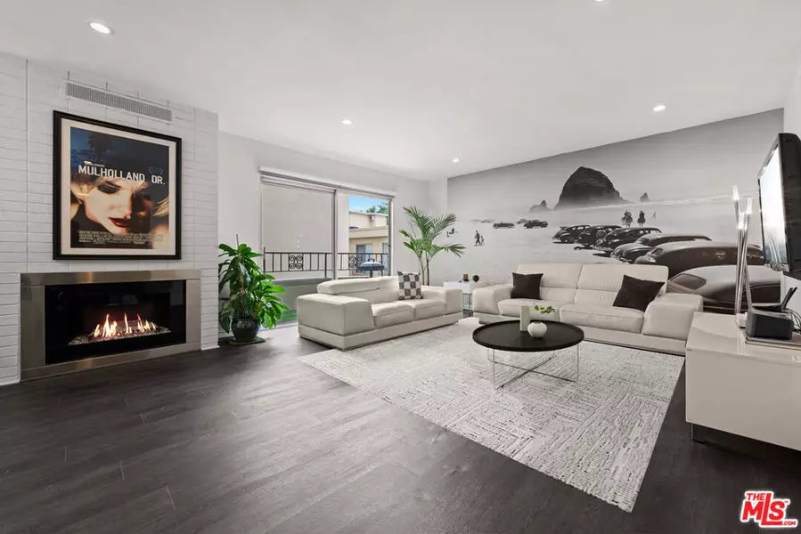 1221 N Kings RD #207, West Hollywood, CA 90069