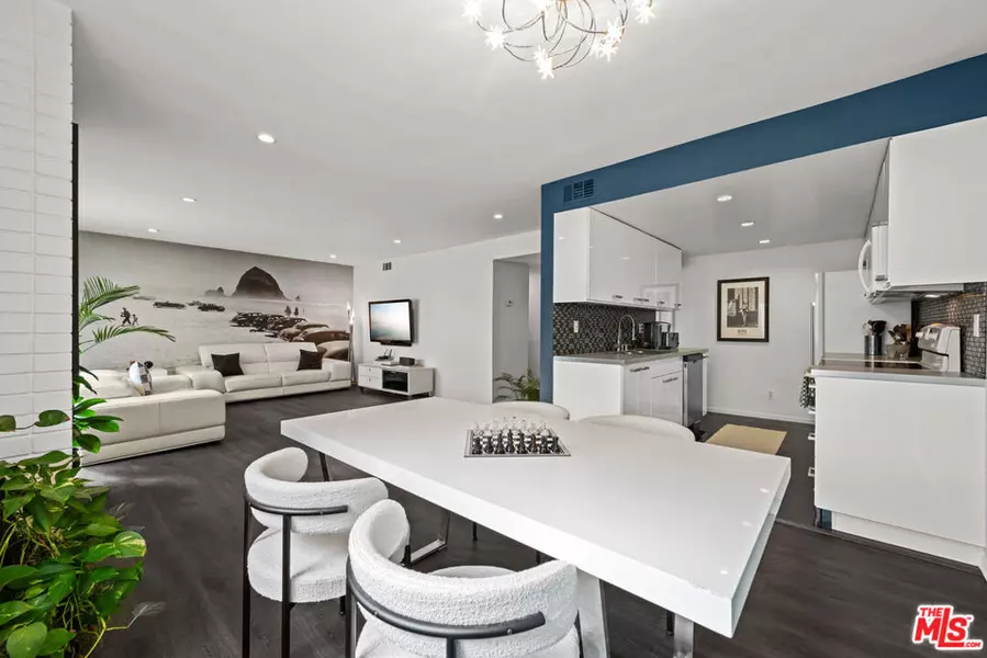 1221 N Kings RD #207, West Hollywood, CA 90069