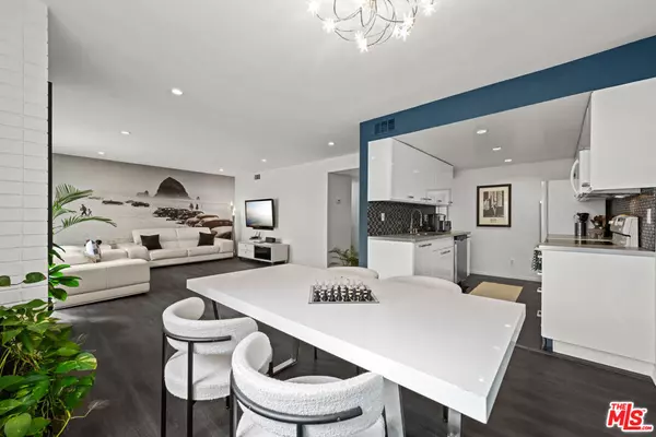 1221 N Kings RD #207, West Hollywood, CA 90069