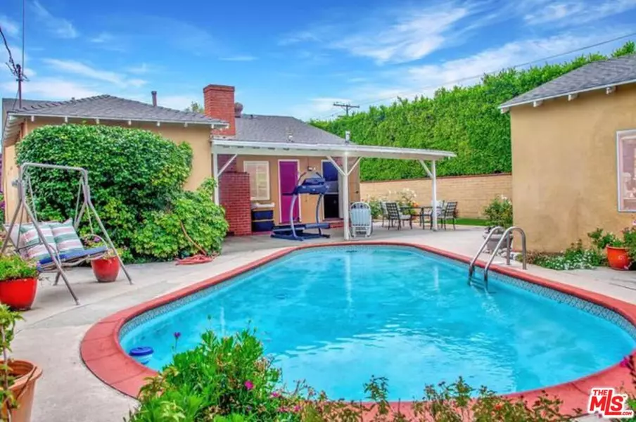 12455 Cumpston ST, Valley Village, CA 91607