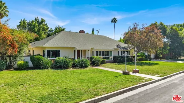 6900 Chisholm AVE, Lake Balboa, CA 91406