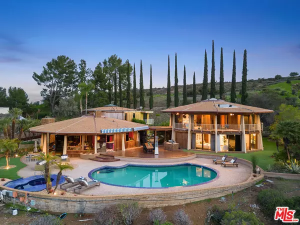 17862 Via Vallarta, Encino, CA 91316