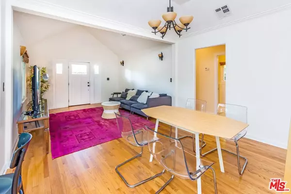 West Hollywood, CA 90069,866 N Doheny DR