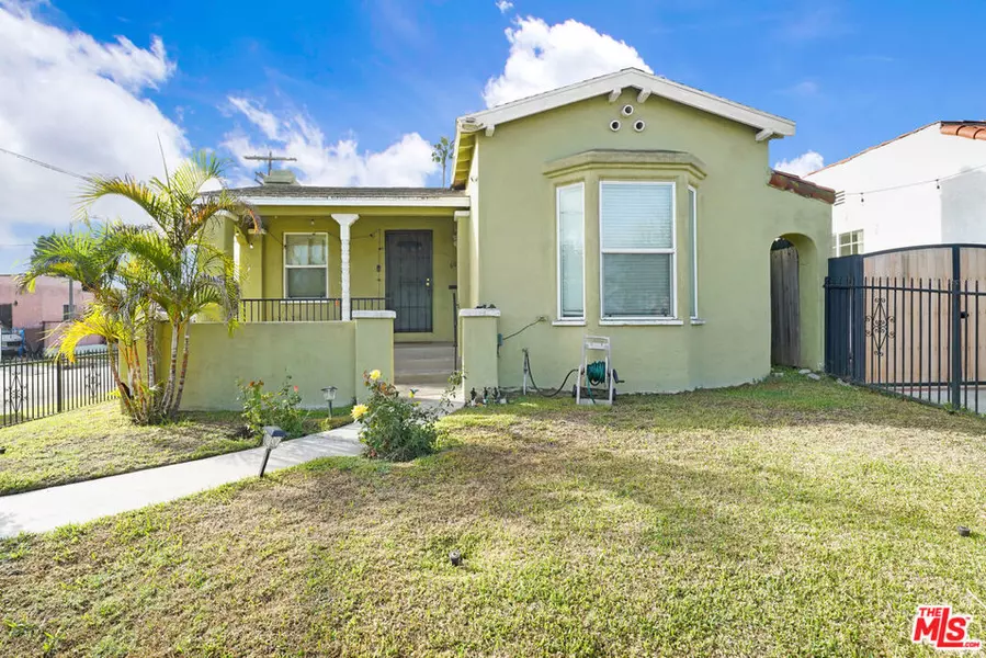 600 W 102nd ST, Los Angeles, CA 90044