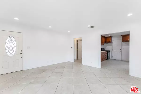 Los Angeles, CA 90032,5130 Templeton ST