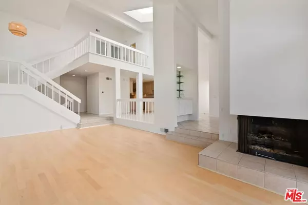 Pacific Palisades, CA 90272,1631 Michael LN