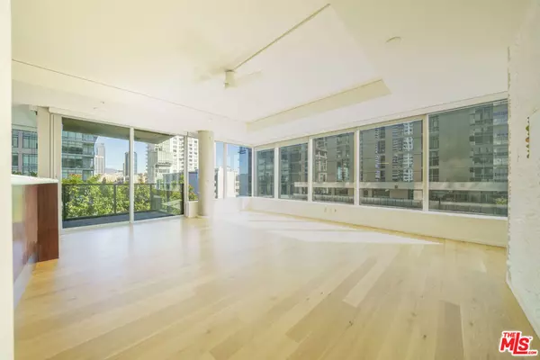 Los Angeles, CA 90015,1155 S Grand AVE #817