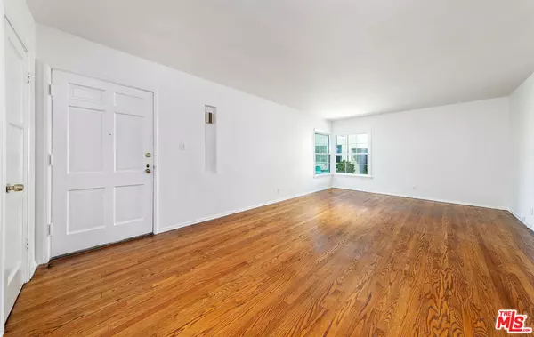 Santa Monica, CA 90404,1518 Yale ST #1