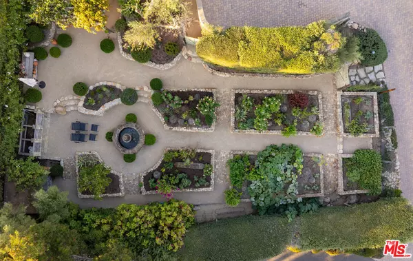 Santa Barbara, CA 93103,1022 Garcia RD