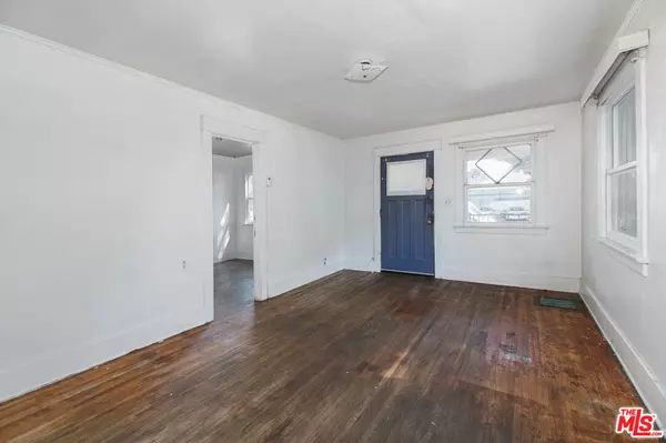 Huntington Park, CA 90255,6535 Regent ST