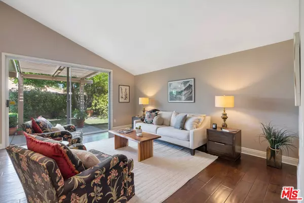 Calabasas, CA 91302,4303 Park Paloma