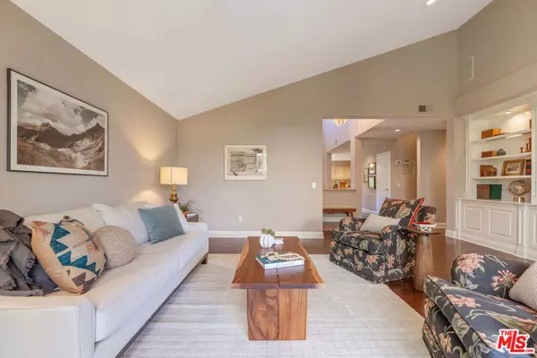 Calabasas, CA 91302,4303 Park Paloma