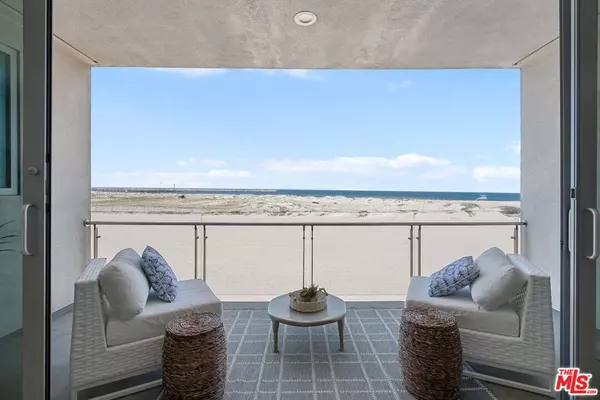 Marina Del Rey, CA 90292,5205 Ocean Front WALK #201