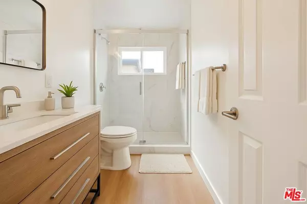 Los Angeles, CA 90069,8440 Willoughby AVE #3