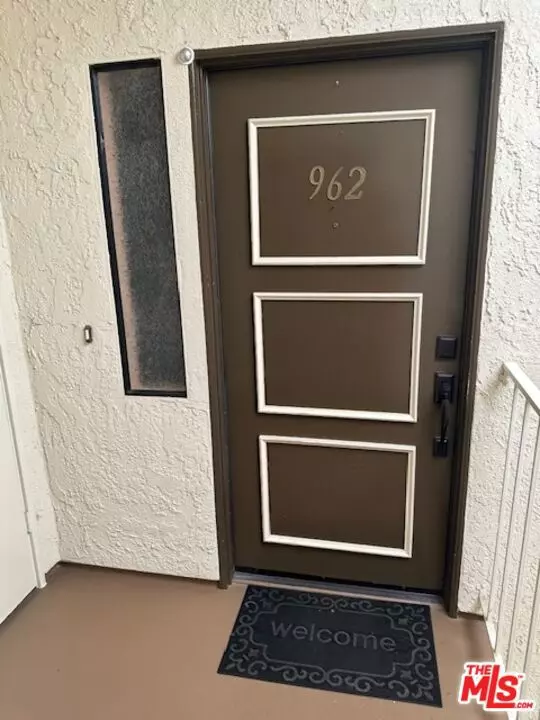 Canyon Country, CA 91387,18143 W Sundowner WAY #962