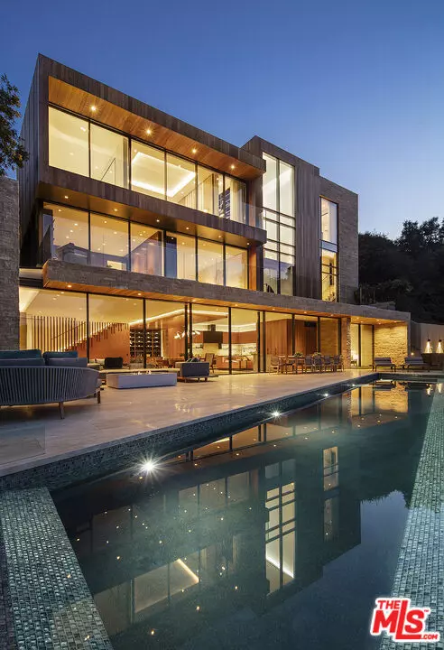 Pacific Palisades, CA 90272,1716 San Remo DR