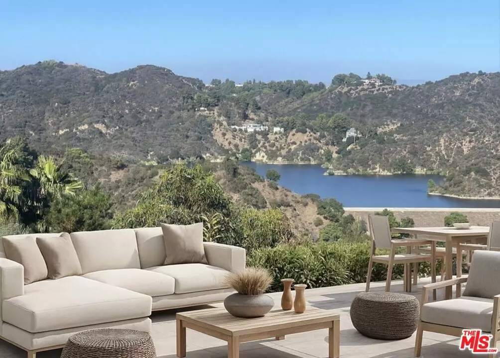 Los Angeles, CA 90077,1743 Stone Canyon RD