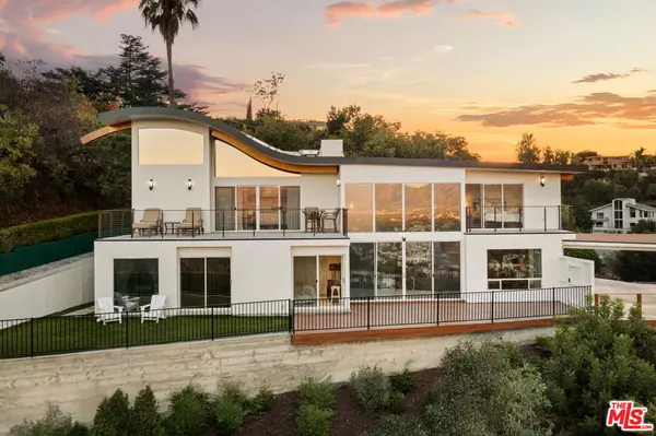 Studio City, CA 91604,3631 Sunswept DR