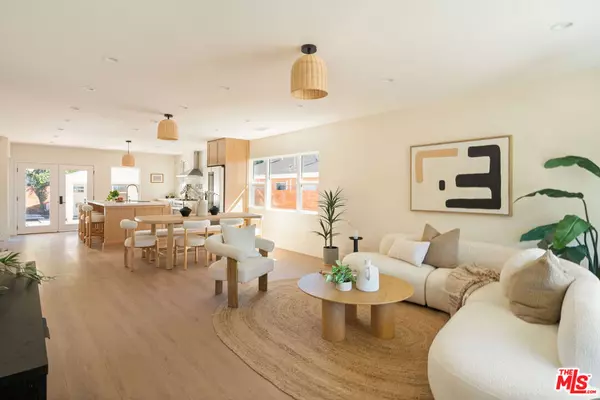 Los Angeles, CA 90043,4606 10th AVE