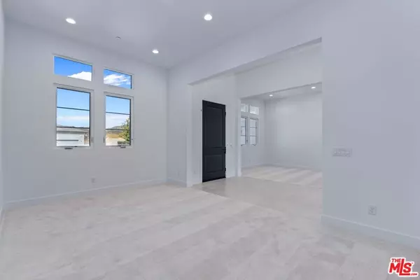 Porter Ranch, CA 91326,12060 Red Hawk LN