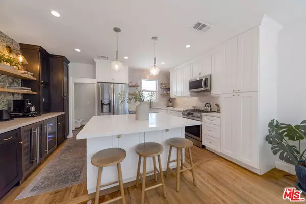 Van Nuys, CA 91401,14333 Tiara ST