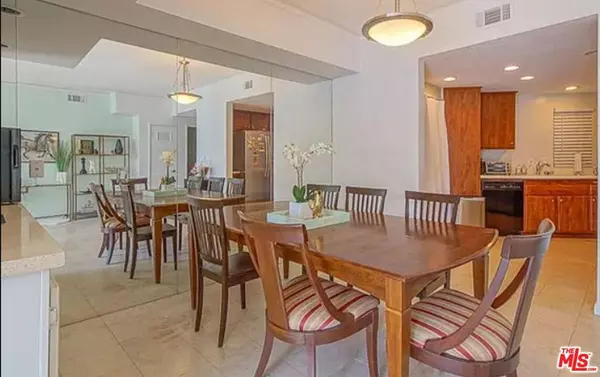 West Hollywood, CA 90069,723 Westmount DR #203
