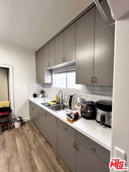 Los Angeles, CA 90006,1225 S Normandie AVE