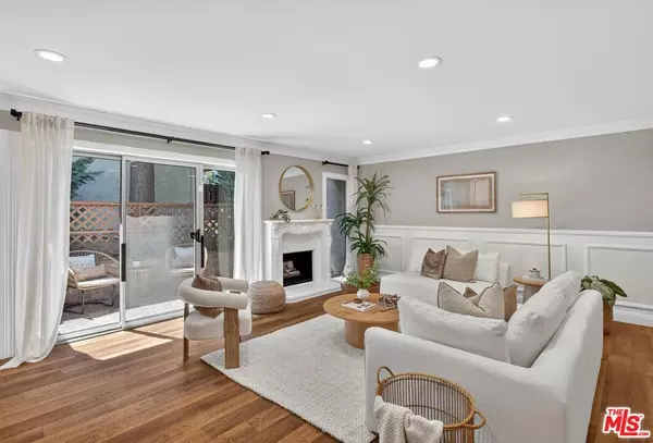 Sherman Oaks, CA 91403,5115 Kester AVE #14