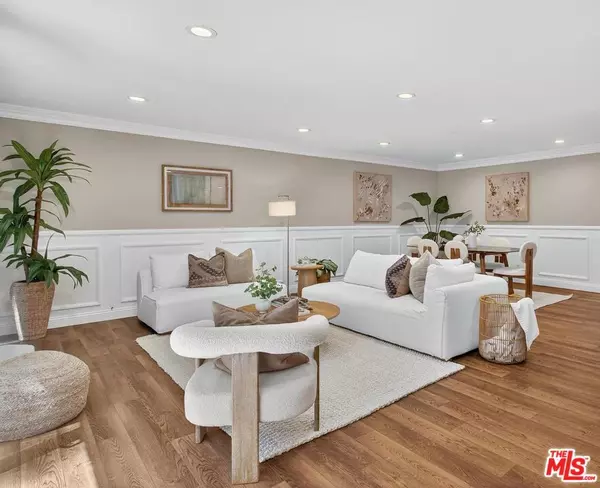 Sherman Oaks, CA 91403,5115 Kester AVE #14