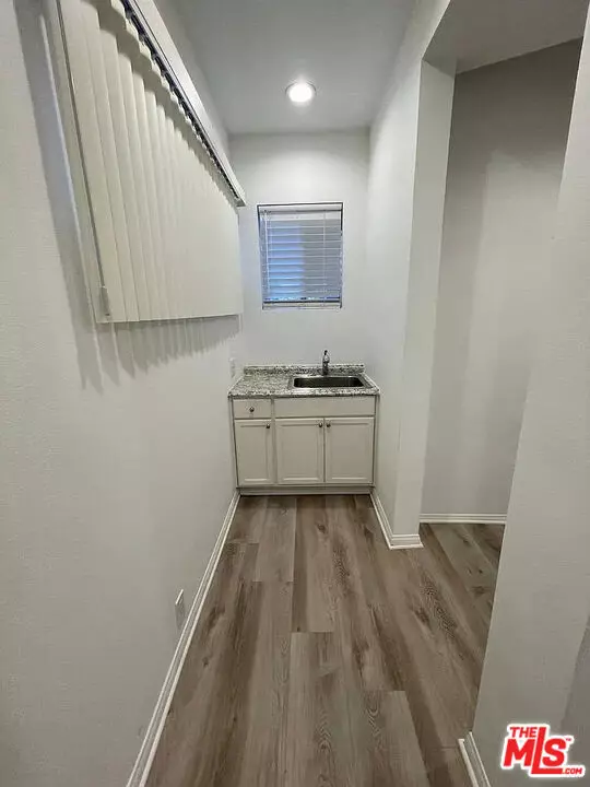 Marina Del Rey, CA 90292,120 Hurricane Street #3A