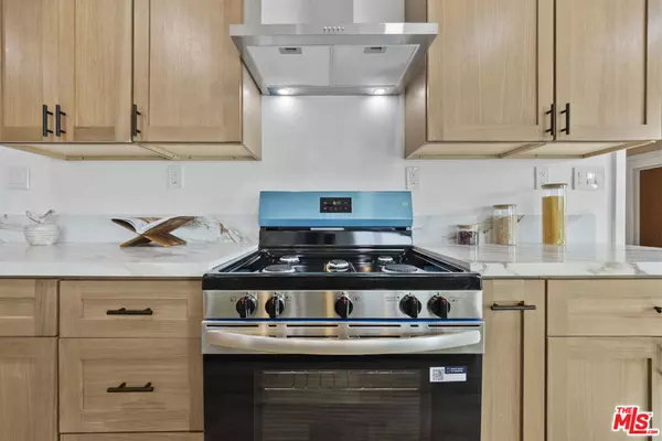 Los Angeles, CA 90044,12226 Berendo AVE