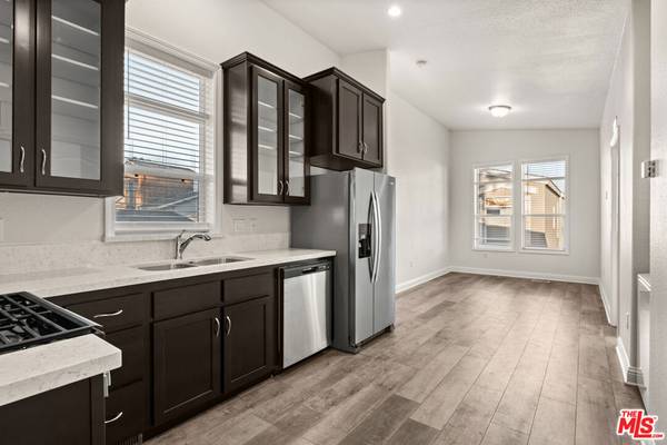 North Hollywood, CA 91605,8250 Lankershim BLVD #109