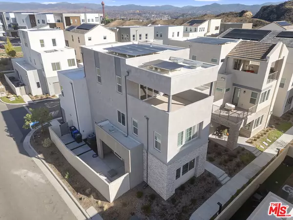 Valencia, CA 91381,26666 Beartown Lane