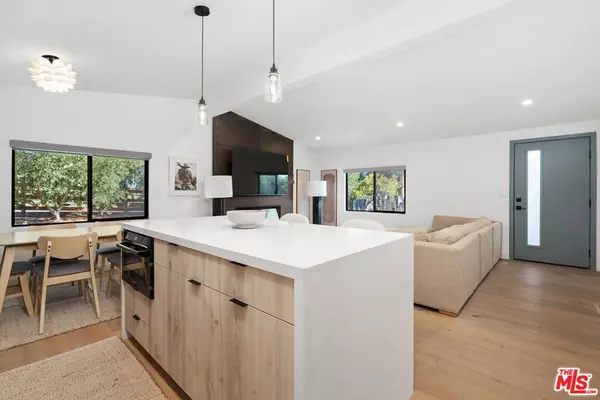 Malibu, CA 90265,27357 Pacific Coast HWY